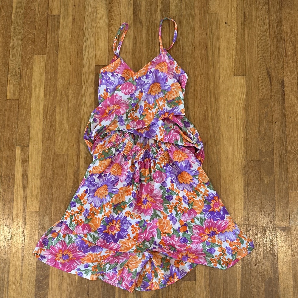 *last chance* Shein | Women’s Floral Sleeveless Romper with Tie Front